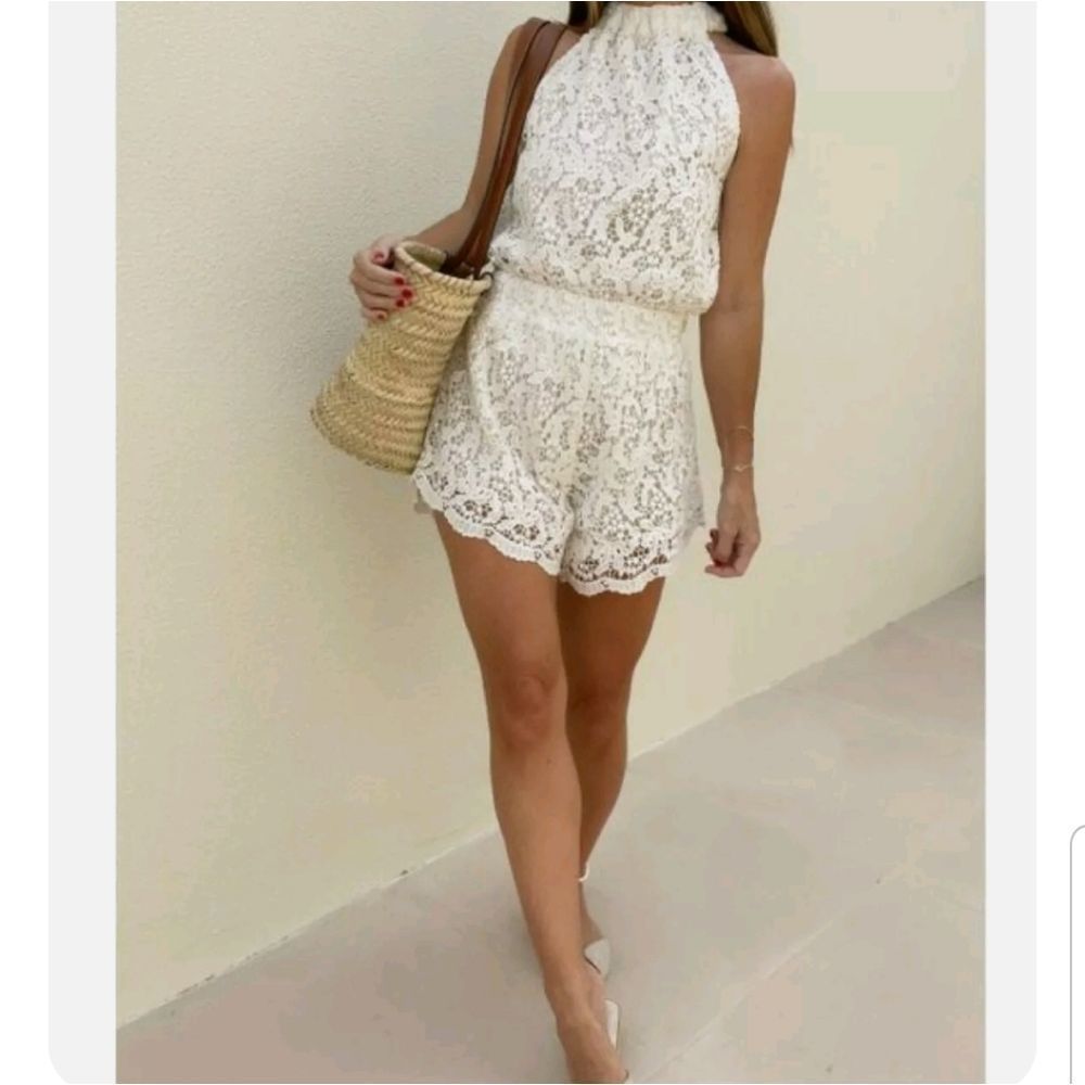 Francesca's Alya Ivory Lace & Mesh Shorts Sz. Small Boho, Embroidered,  Floral